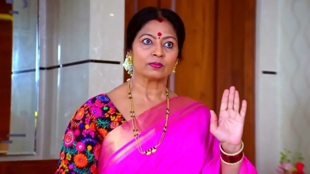 Bala Makes Divya Feed Him 21st November 2023 Webisode