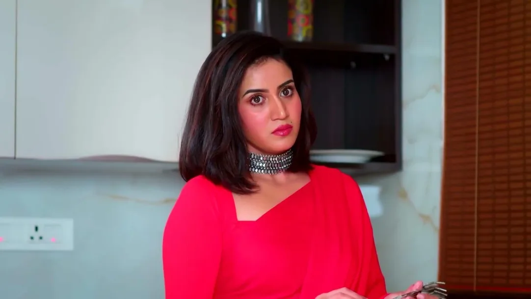 Padma's Plight Upsets Urmila 1st December 2023 Webisode