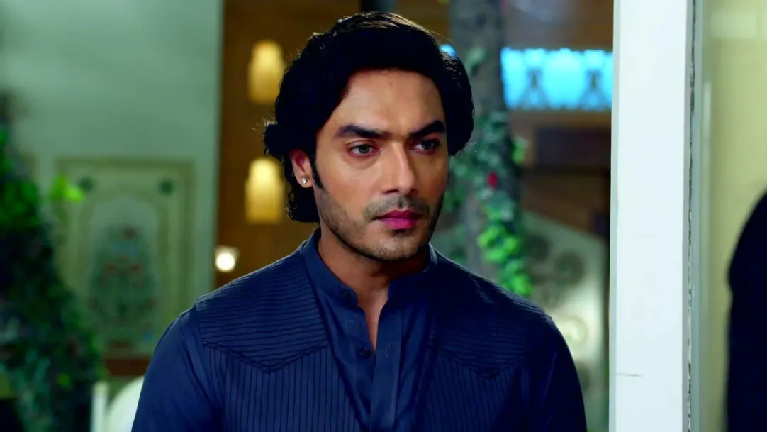 Krisha Worries when Devraj Finds a Photo | Tere Bina Jiya Jaye Na 