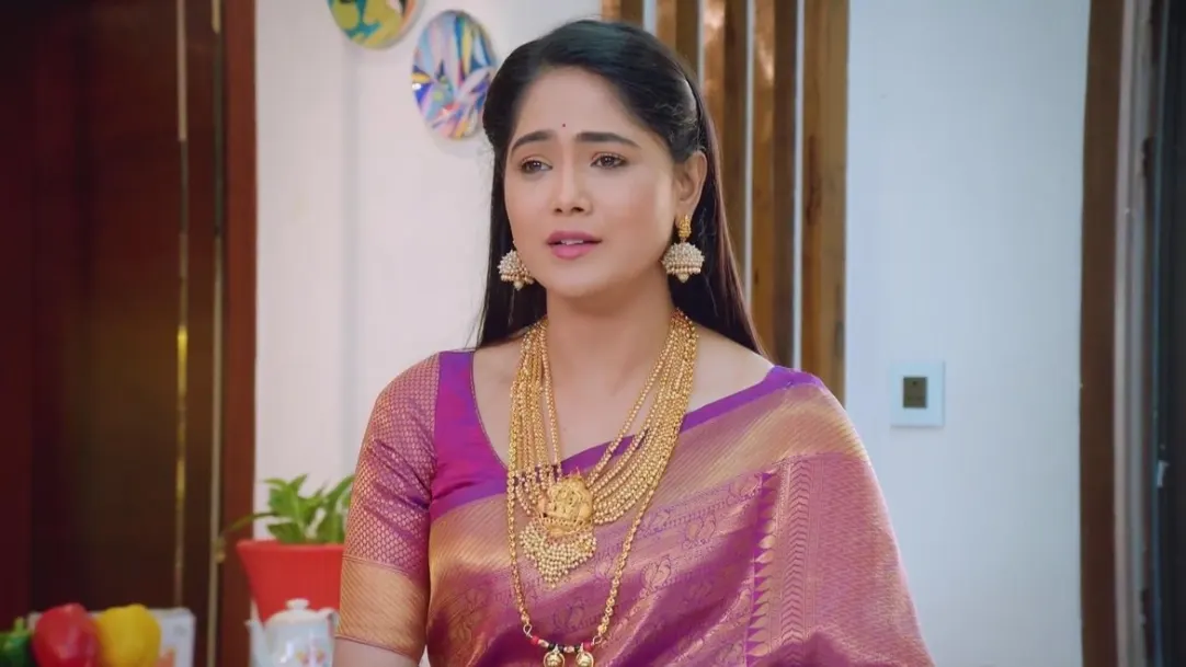 Aditya and Paarvathi Worry about Lakshmi | Paaru 