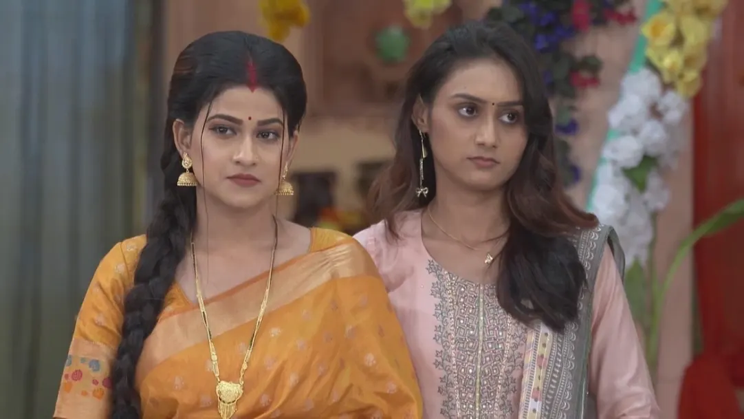 Manas's Father Questions Madhu 19th February 2024 Webisode