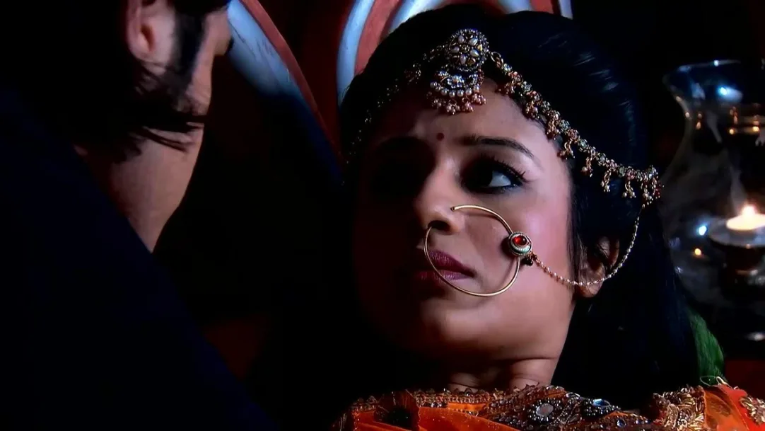 Jalaluddin Approaches Jodha | Jodha Akbar 