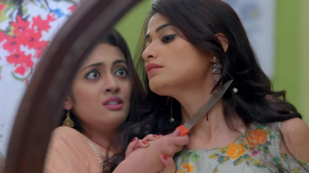 Meera Exposes Silky – Kaleerein Highlights 