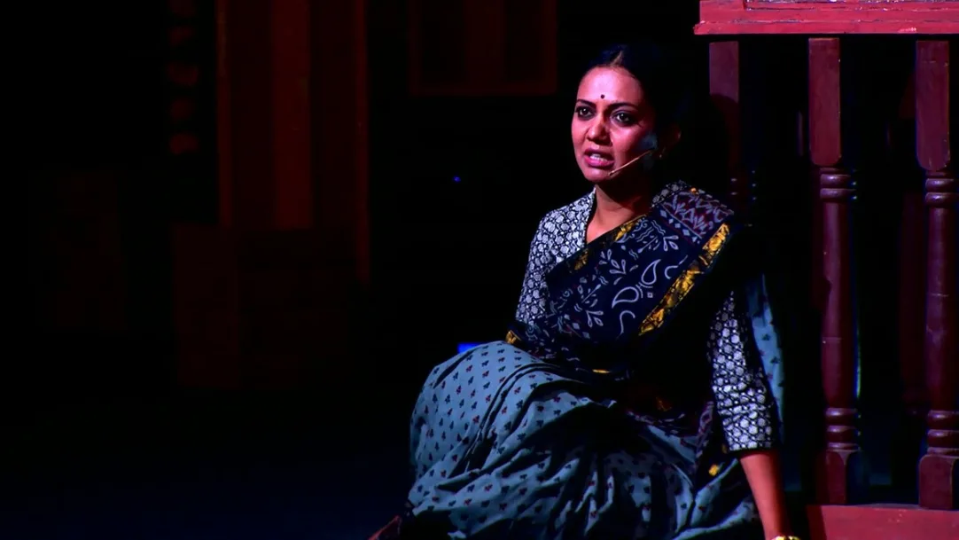 Neha Joshi Presents a Monologue | Zee Natya Gaurav Puraskar 2017 