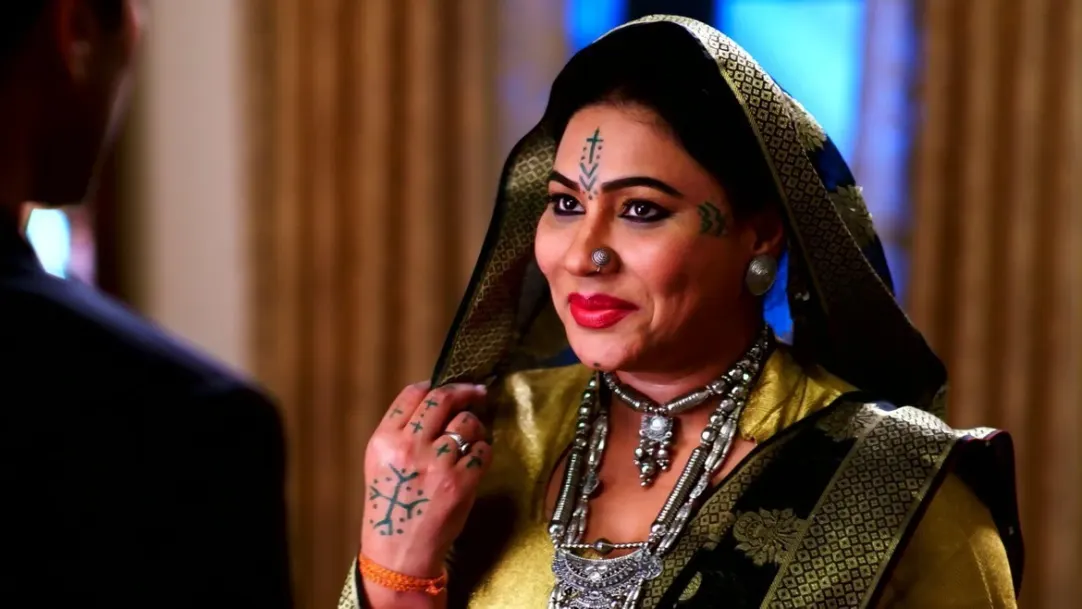 Urmi and Bansuri Handcuff Devi 16th June 2021 Webisode