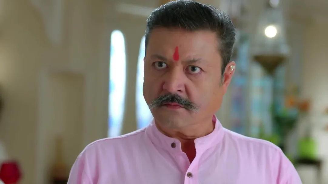 Shubhra's mother sends her kids back to her - Kyun Rishton Mein Katti Batti 