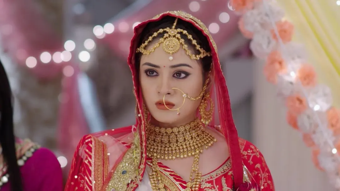 Vedika stops Sahil and Avantika's wedding - Aap Ke Aa Jane Se 