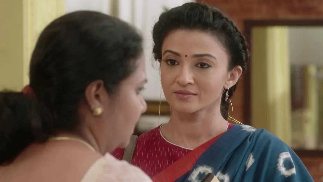 Arya prepares Vedika for an interview - Aap Ke Aa Jane Se 