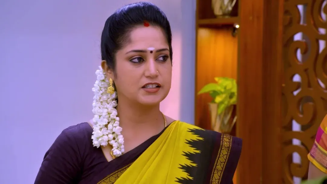Raji lashes out at Samantha - Suryavamsam 