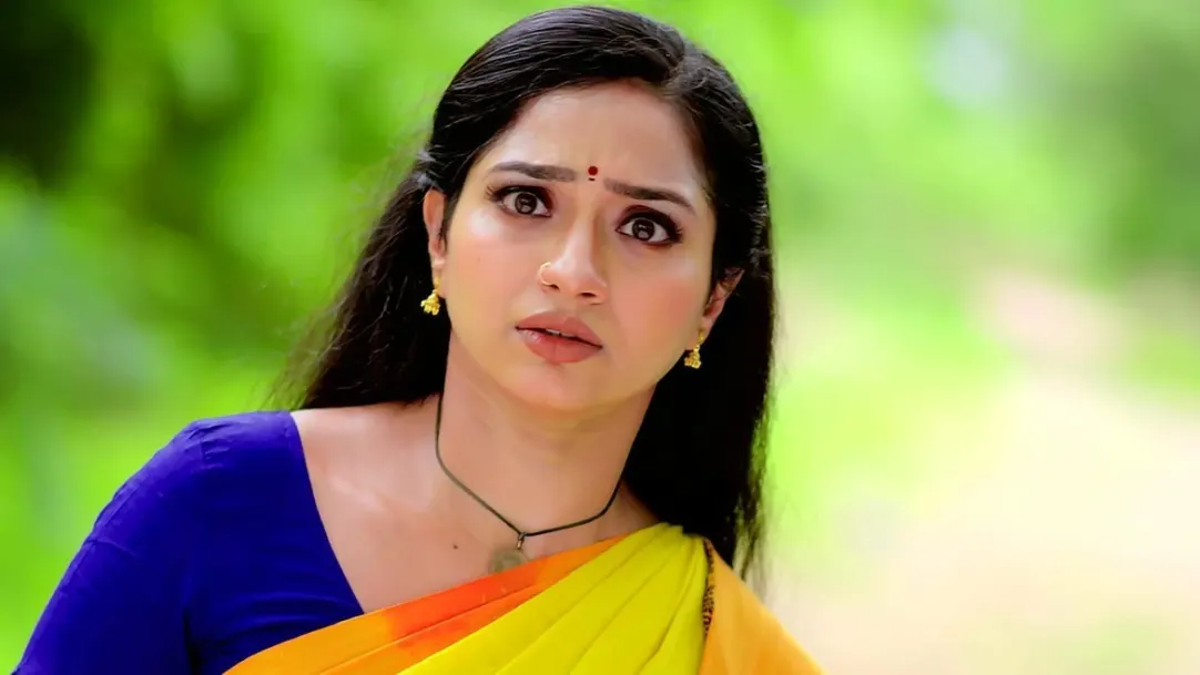 Trikaali reveals about Gayatri's warning 26th March 2021 Webisode