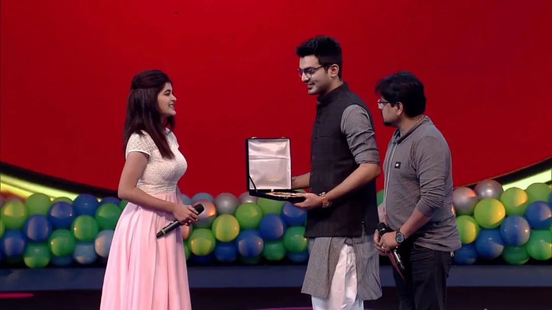 ZEE5 Fresh Face award - Zee Bangla Sonar Sansar Award 2020