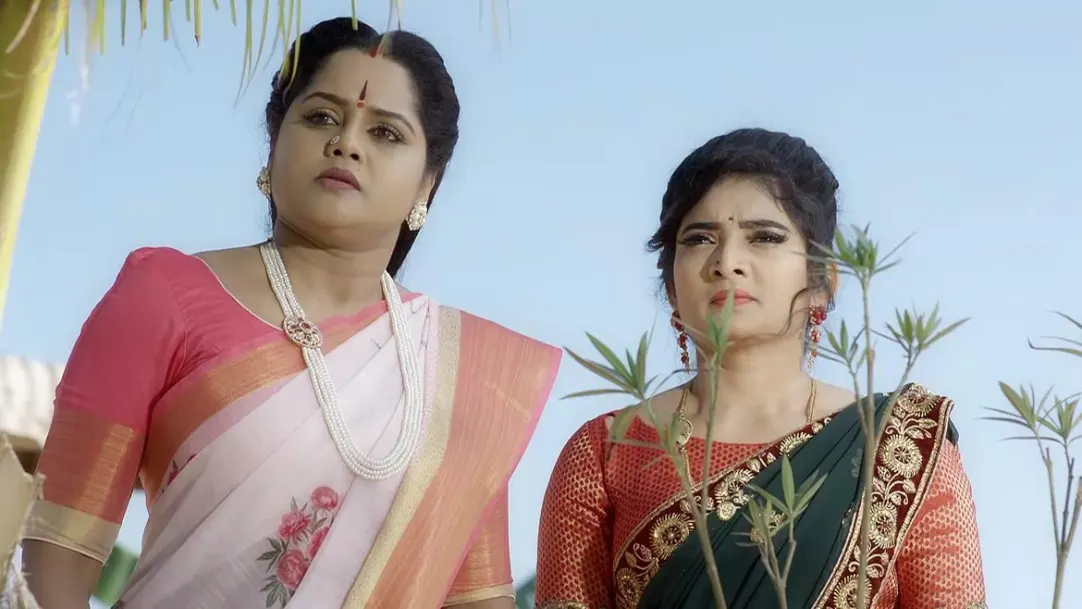Bhupati asks Kalyani her mother’s name - Inti Guttu 
