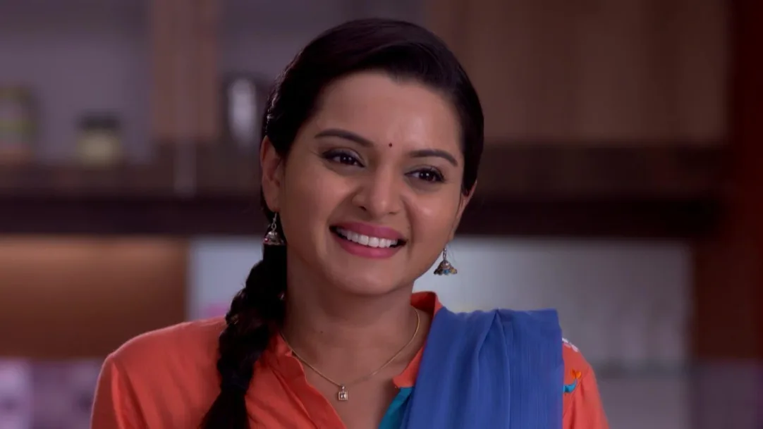 Watch Madhura boosts Meera's confidence Aamhi Doghi TV Serial Best Scene of  29th July 2020 Online on ZEE5
