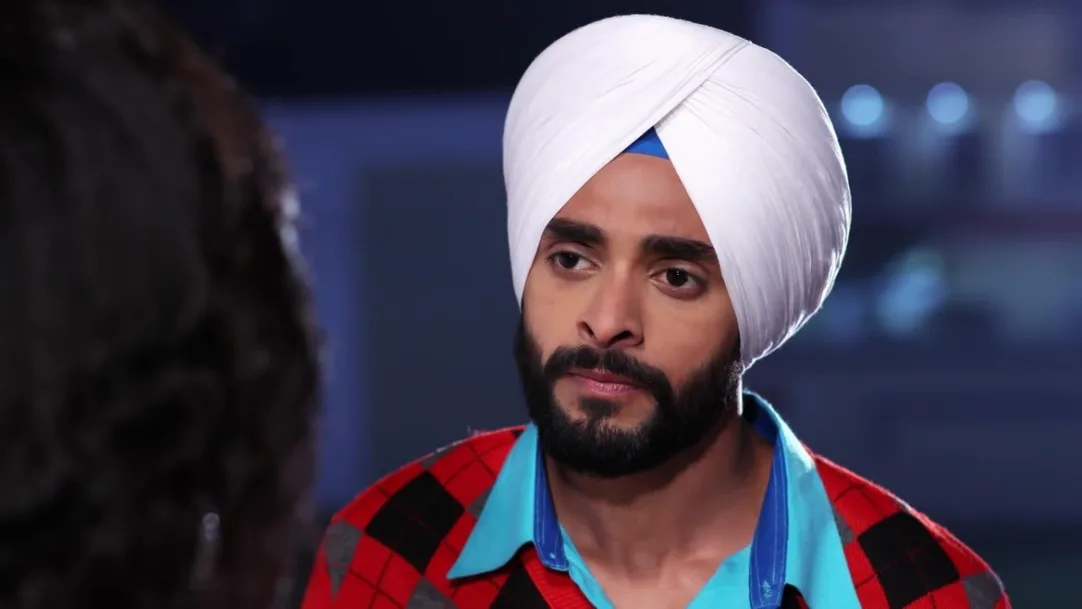 Veer worries about the army recruitment form - Kamli Ishq Di 
