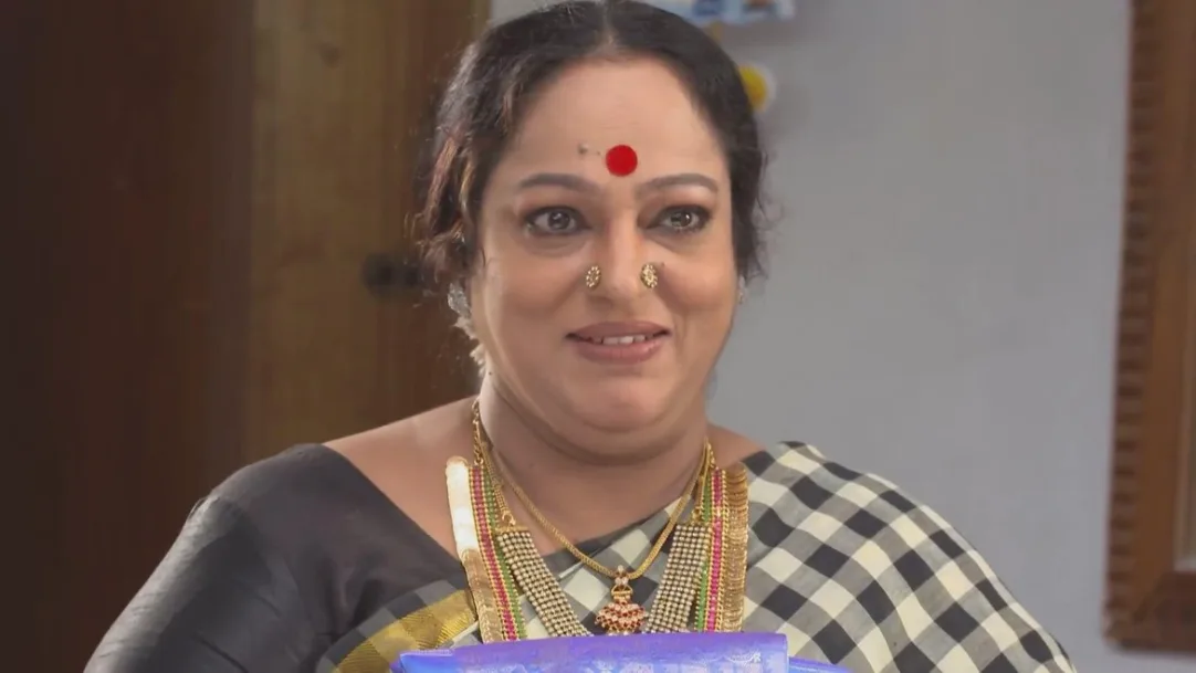 Pappi scolds Nakshathra 30th November 2019 Webisode