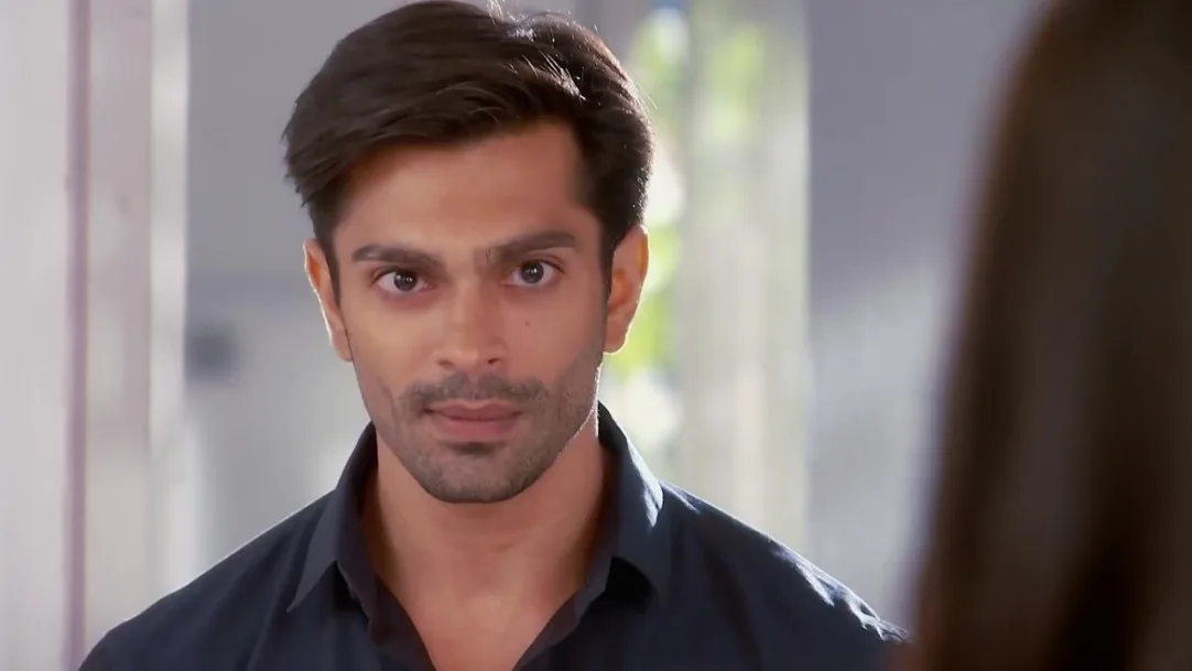 Asad fails to stop Zoya - Qubool Hai 