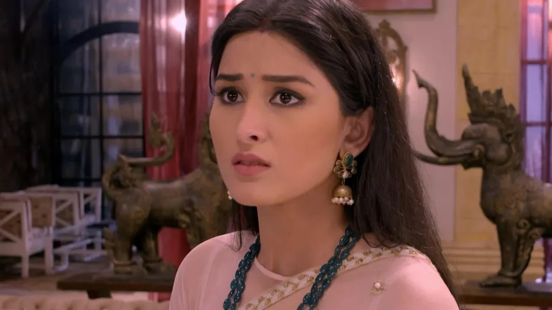 Tantrik Comes to Vyas Mansion and Tries to Escape with Naren - Piya Albela Highlights 