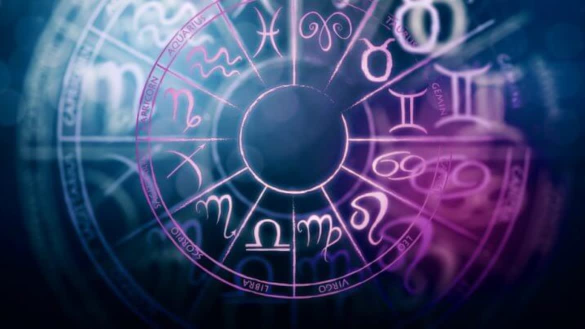 Watch Breaking News What Is Your Today S Horoscope For Monday July 20 Zee5 Latest News Virender sehwag was felicitated on tuesday after a gate at feroz shah kotla was named after him. zee5