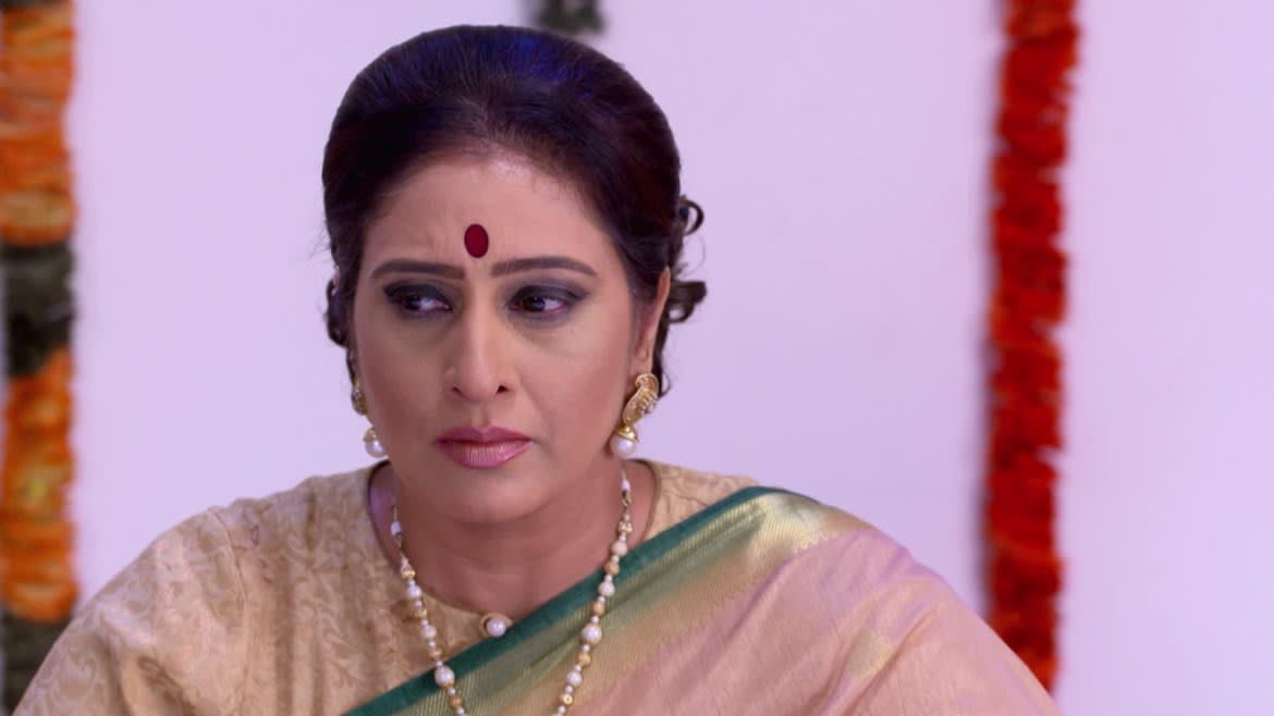 Watch Jamai Raja Oct 12 2016 Full Episode Online In Hd Zee5 In Watch complete episode of drama jamai raja full 24th october 2016 in high quality video.