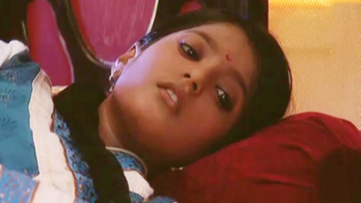 Watch Jhansi Ki Rani Oct 23 2009 Full Episode Online In Hd Zee5 In Indonesian Jhansi ki rani starring ulka gupta, hemant choudhary, and sharhaan singh. zee5