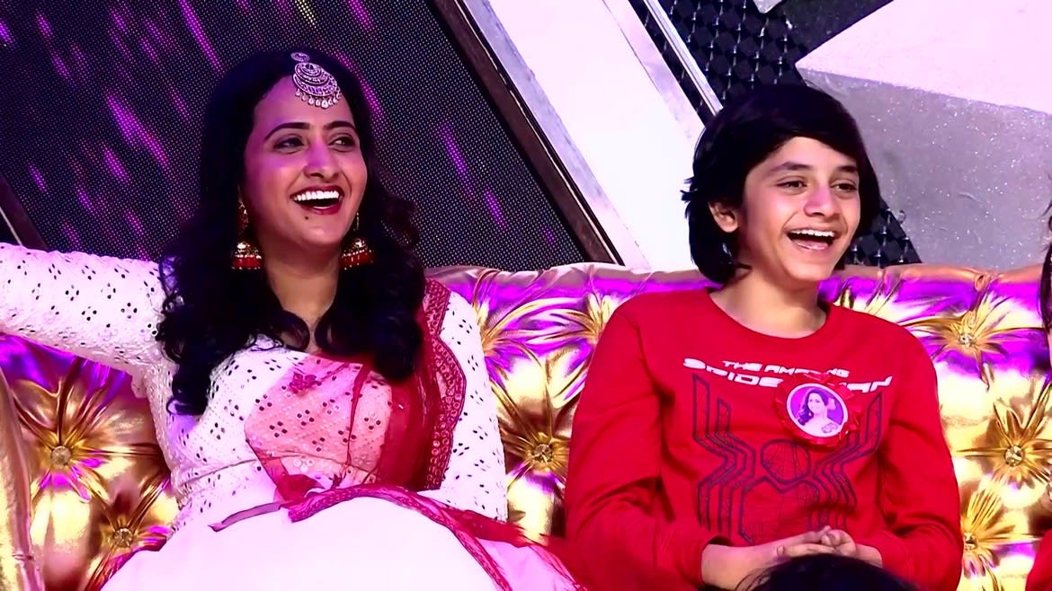 Watch Super Queen December 26, 2021 Performance Super Queen TV