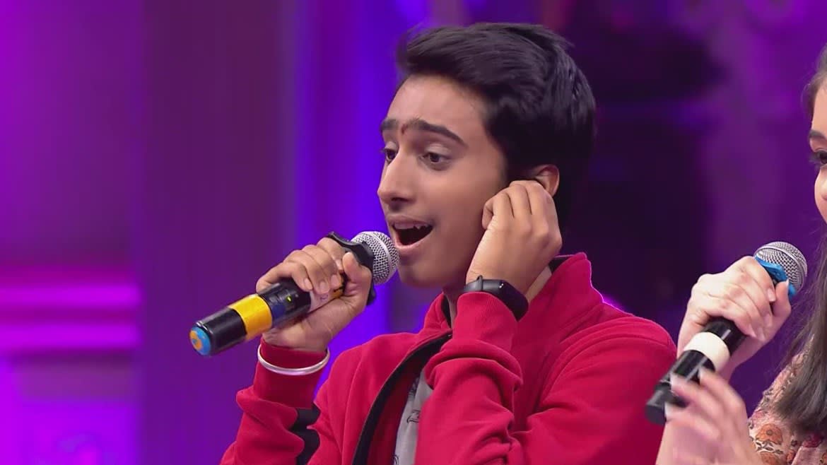 Schauen Sie Asha Bhatt And Srinidhi G Shastri S Duet Online In Hd Nur Auf Zee5 Winner of that season was bela shende who sang many famous bollywood songs. schauen sie asha bhatt and srinidhi g