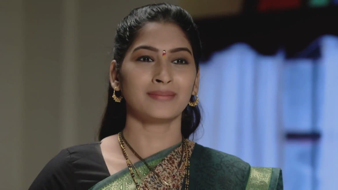 Watch Tuzhat Jeev Rangala Feb 18 2020 Full Episode Online In Hd Zee5 In Madhuri make anjali believe that zee5