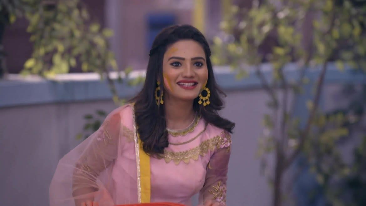 Watch Happu Ki Ultan Paltan Mar 12 2020 Full Episode Online In Hd Zee5 Desifactz a famous comedy show happu ki ultan paltan cast age and real name of all characters. zee5