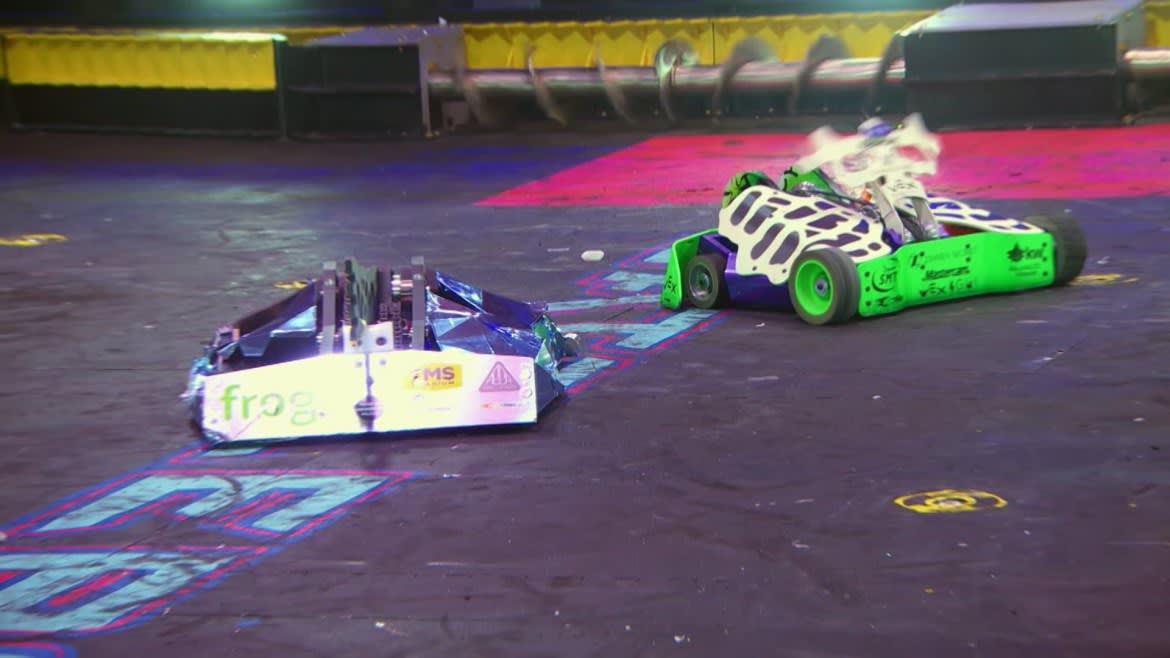 Watch Battlebots Season 4 Apr 1 2020 Full Episode Online In Hd Zee5 In