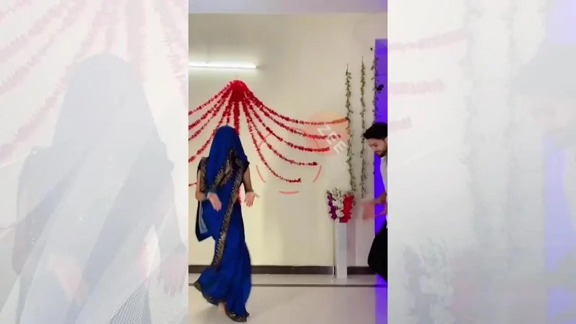 Watch Breaking News desi bhabhi ka devar ke sath masti bhara ka dance ...