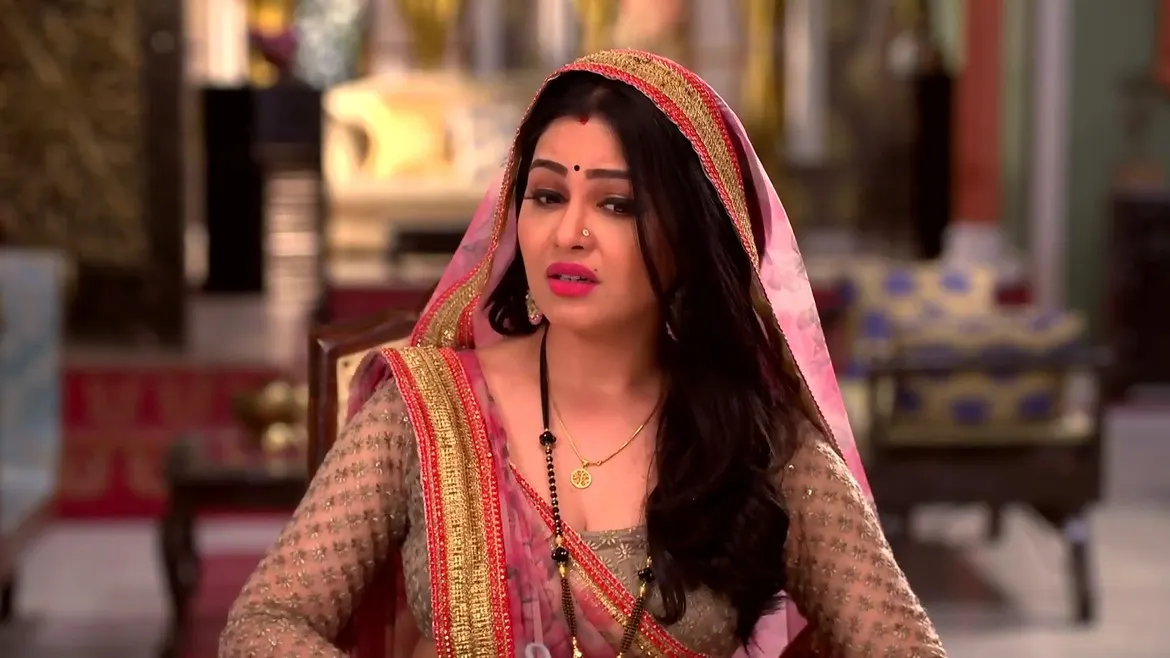 Watch Tiwari Tries to Feed a Powdered Substance to Anita Bhabi Ji