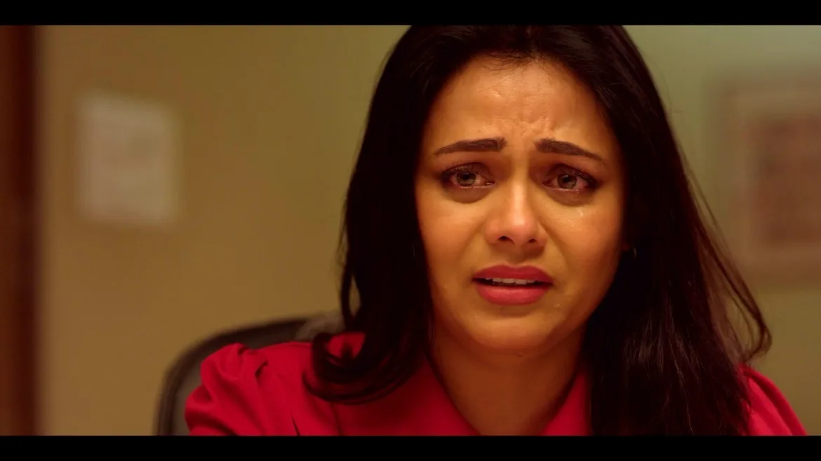 Watch Glitter TV Serial 29th October 2021 Full Episode 5 Online on ZEE5