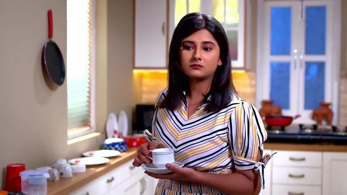 Watch Souroneel's Family Watches Megh's Performance l Icche Putul Icche Putul TV Serial Best Scene of 7th September 2023 Online on ZEE5