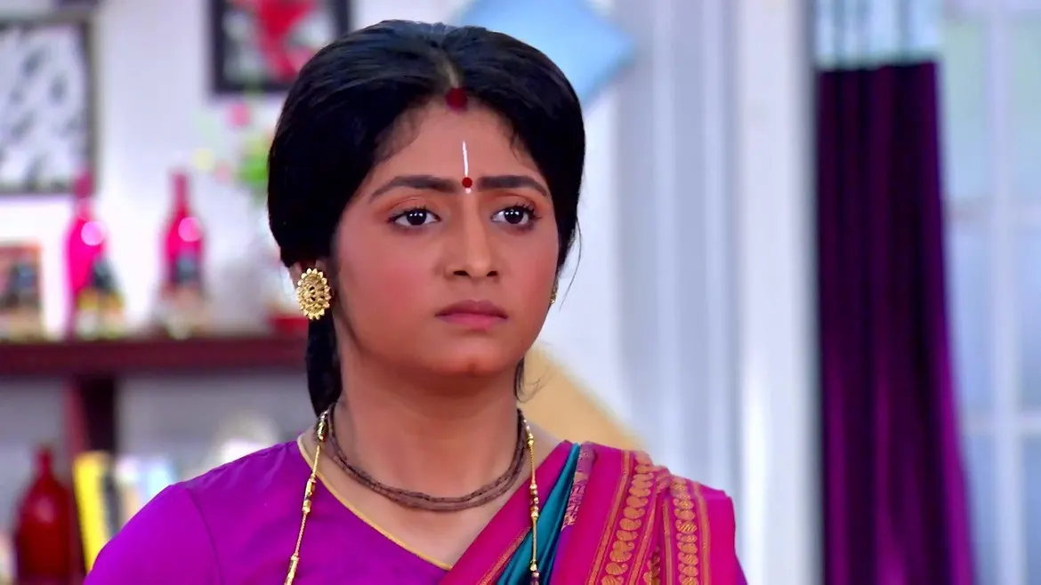 Krishnakoli 20 September 2020 Spoiler: What does Shyama tell Aditya that  shocks him? - Zee5 News