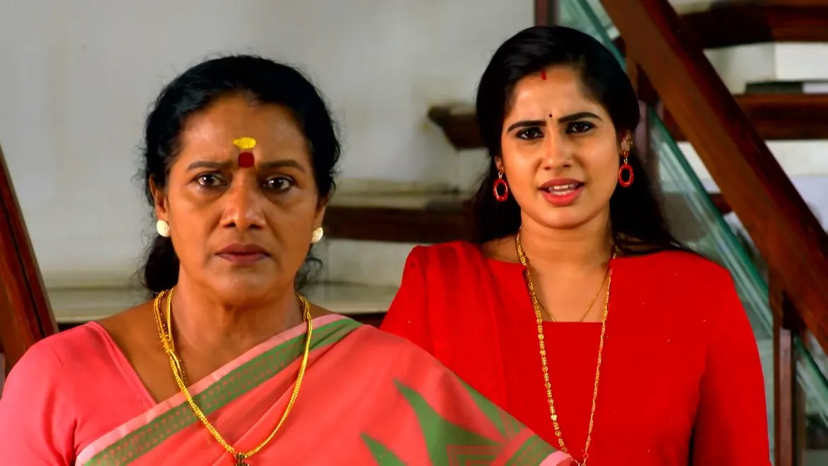 Watch Karthika Deepam Tv Serial Spoiler Of 13th August 2020 Online On Zee5 Karthika deepam serial daily episodes are being posted before playing in tv. watch karthika deepam tv serial spoiler