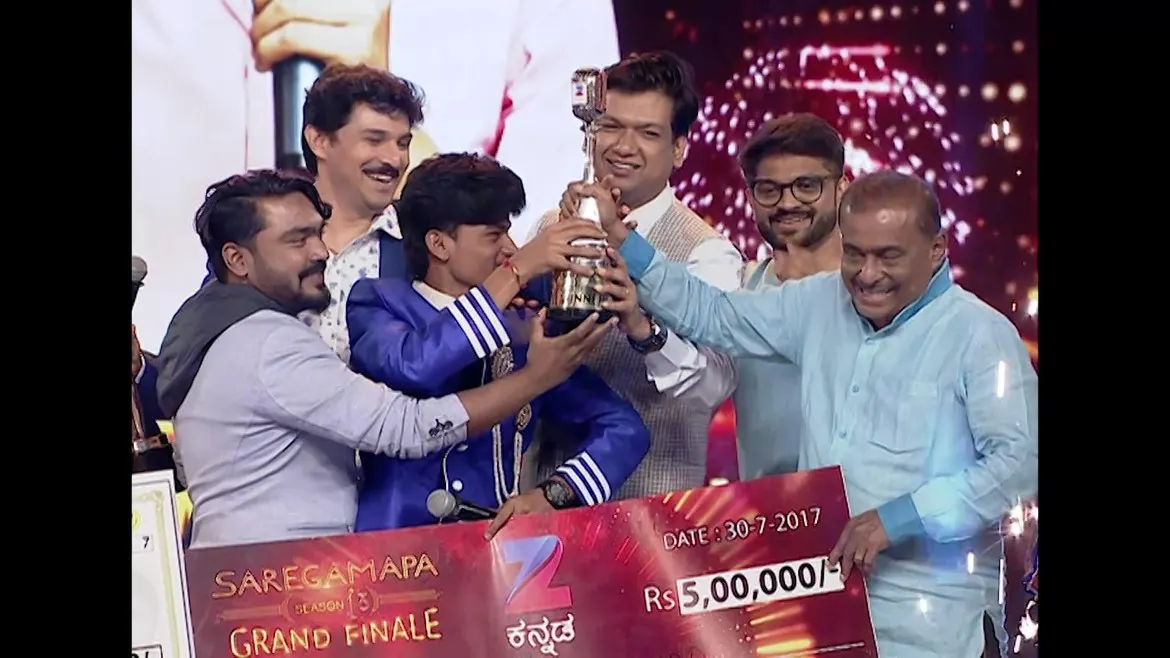 Watch The Winning Trophy Goes To Sunil Gujgunda Sa Re Ga Ma Pa Season 13 Tv Serial Best Scene Of 22nd May Online On Zee5