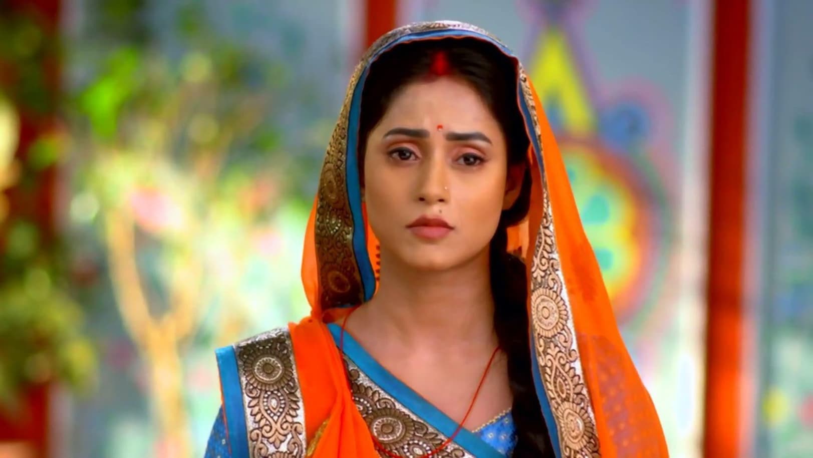 Maheshwari Tries to Bribe Aarti 28th March 2022 Webisode