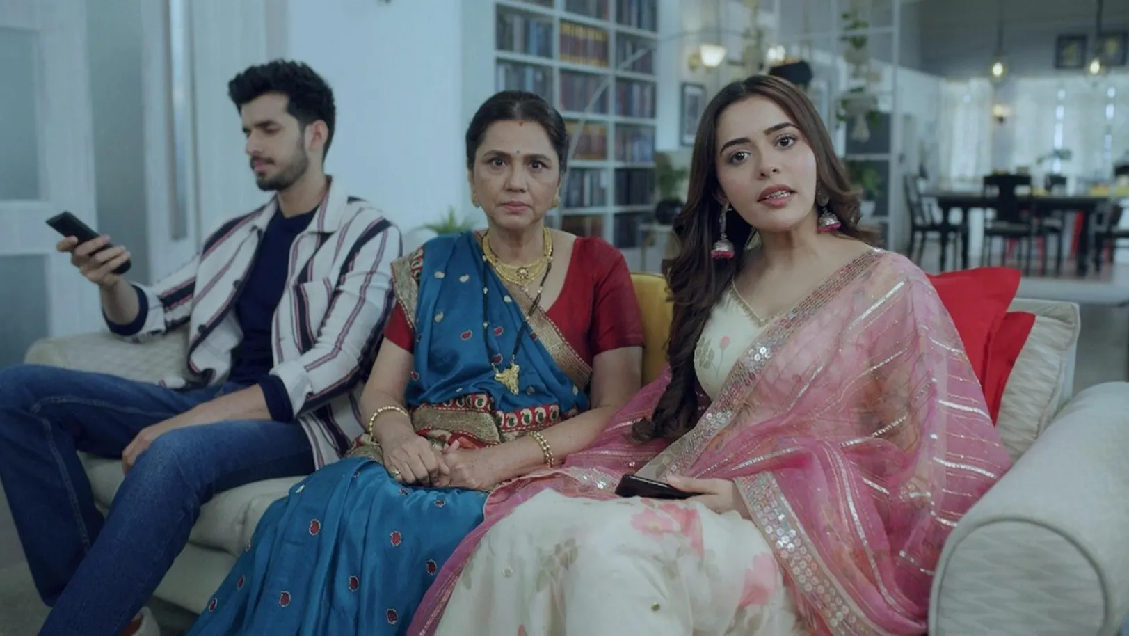 ZEE5 TV-Apna TV | Save Your Screen Time  