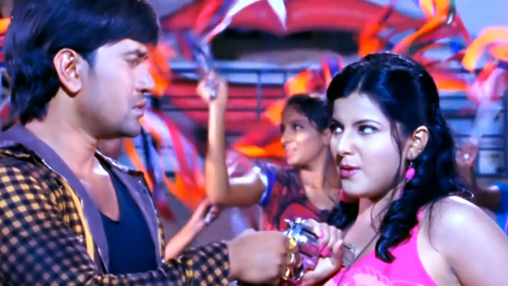 Babuni Ho Kiss Leke Mis Dehab Gaal | Doodh Ka Karz - Bhojpuri Hit Song 