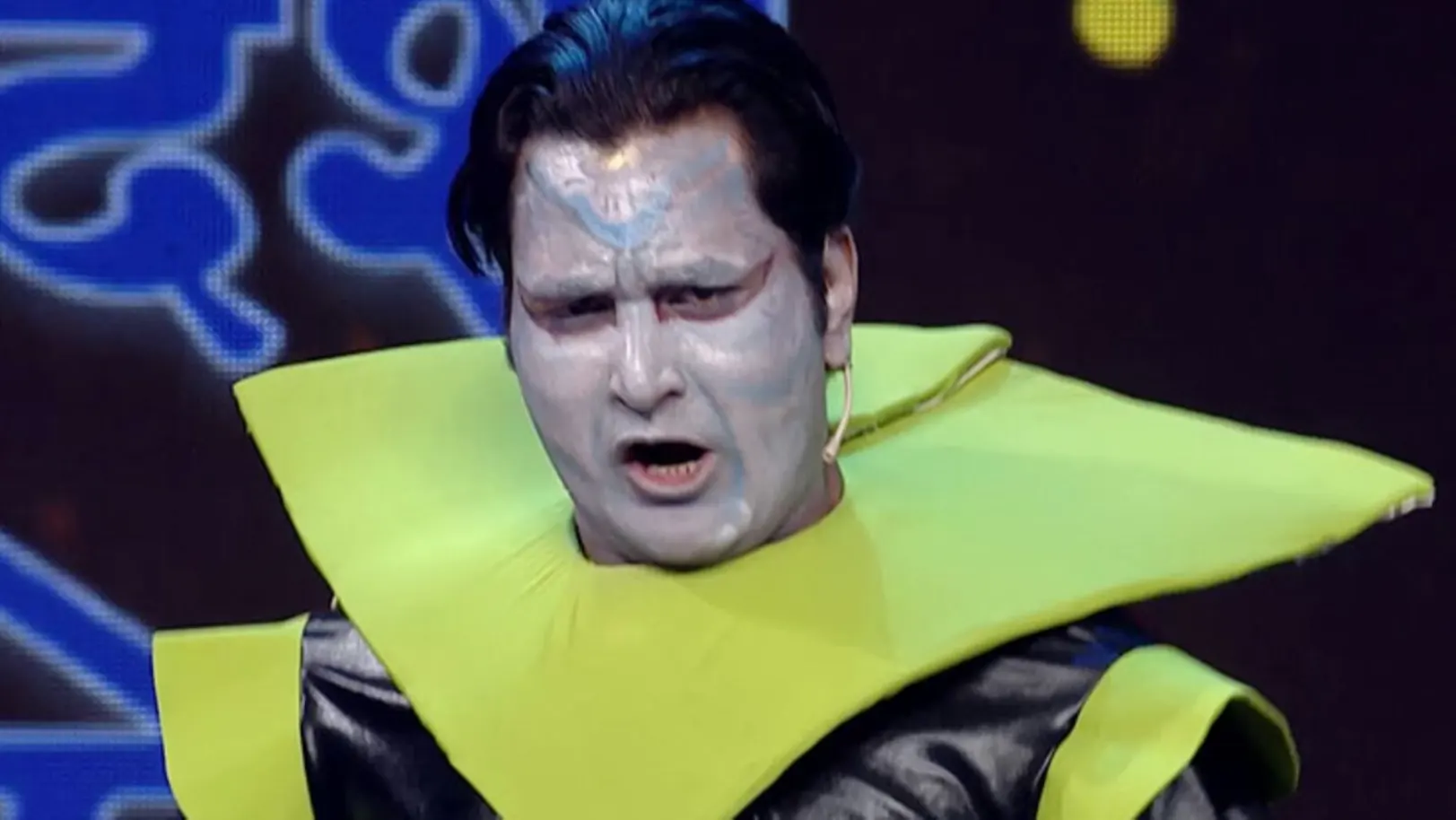 When Alien Lands in India – Independence Day Special 