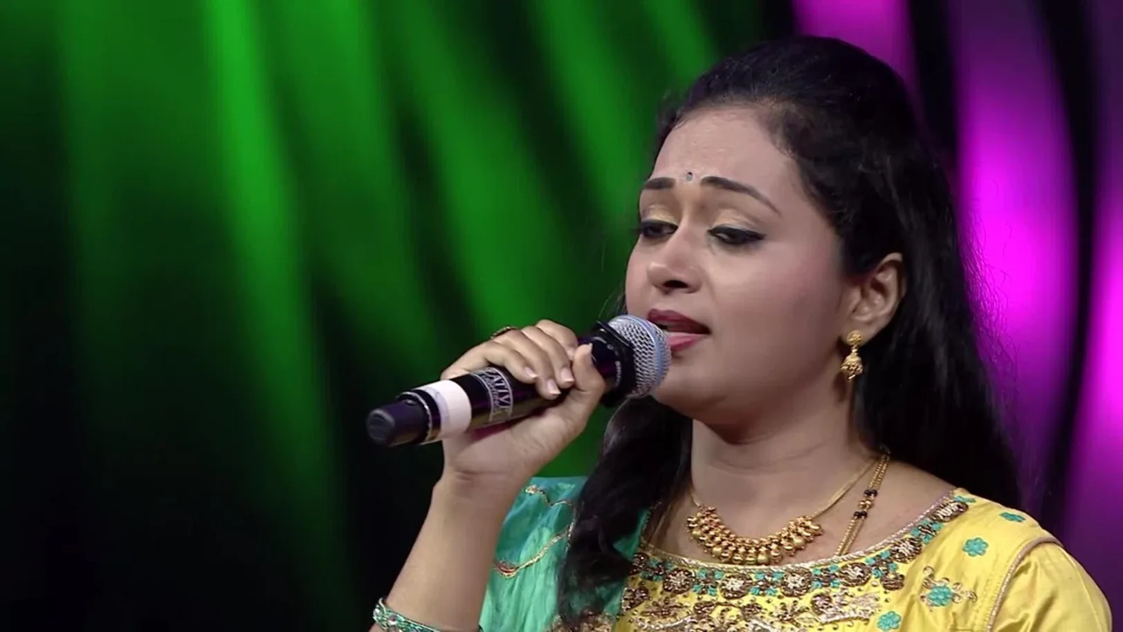 Sushma Anil nails it with a classical song! - 13th October 2018 - Sa Re Ga Ma Pa Season 15 13th October 2018 Webisode