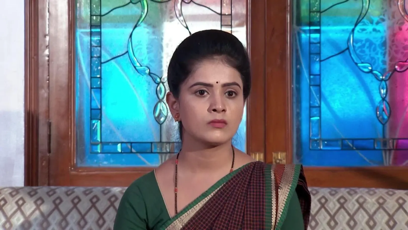 Akhilandeswari comes to her own house and calls for Deva - Muddha Mandharam Highlights 