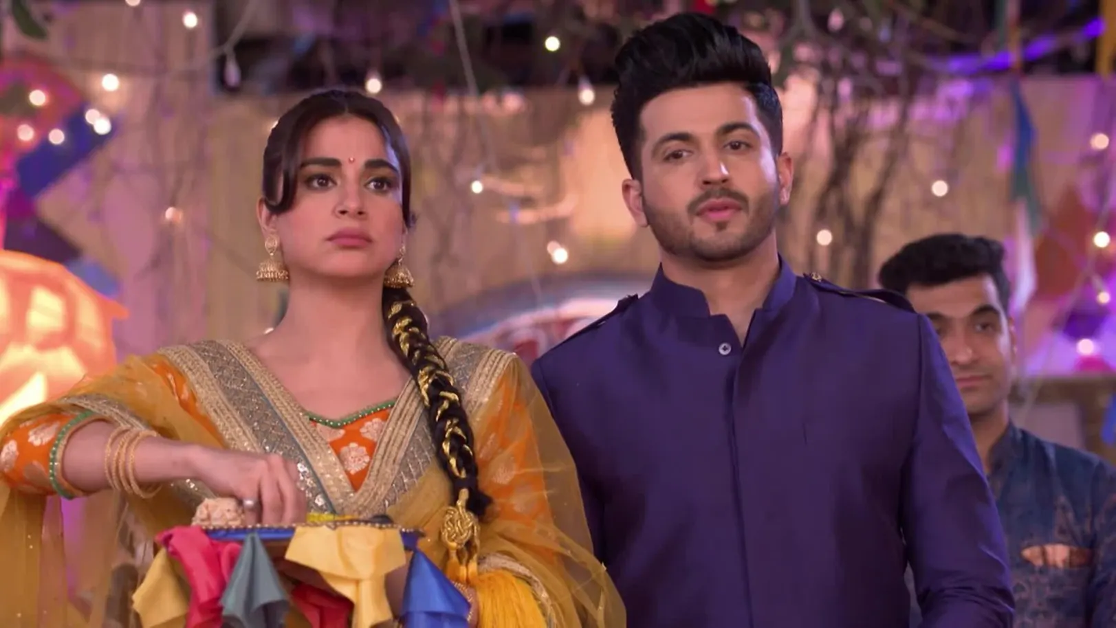 Sherlyn burns her foot on purpose - Kundali Bhagya Highlights 