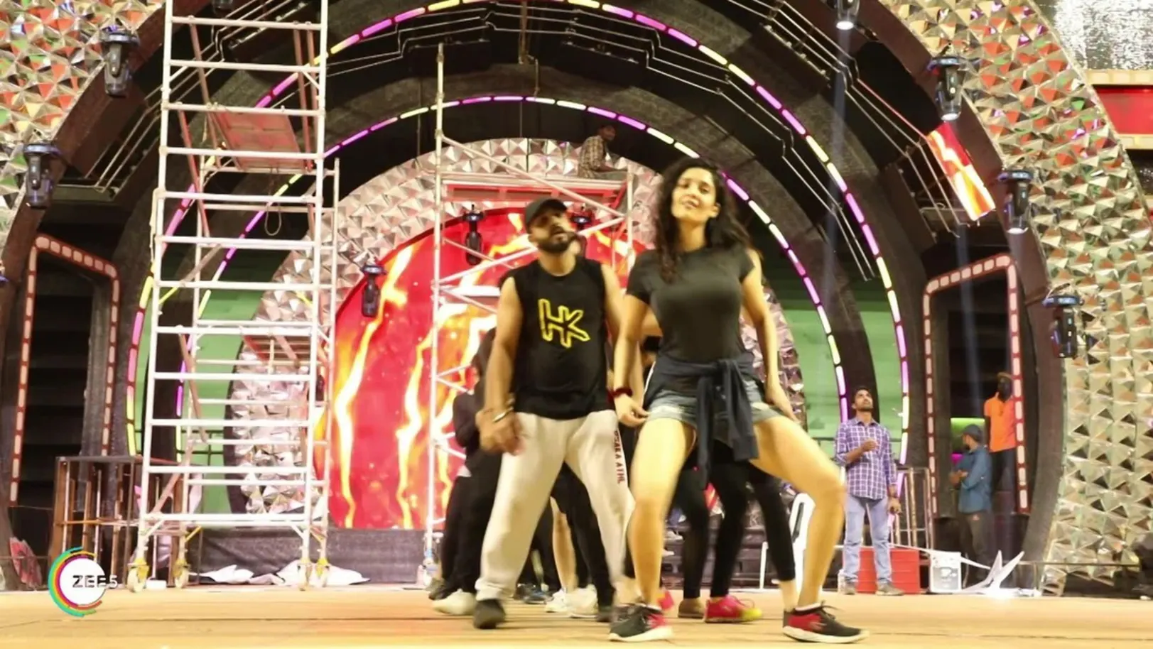 Watch the performance of Ritika Singh on ZEE5 