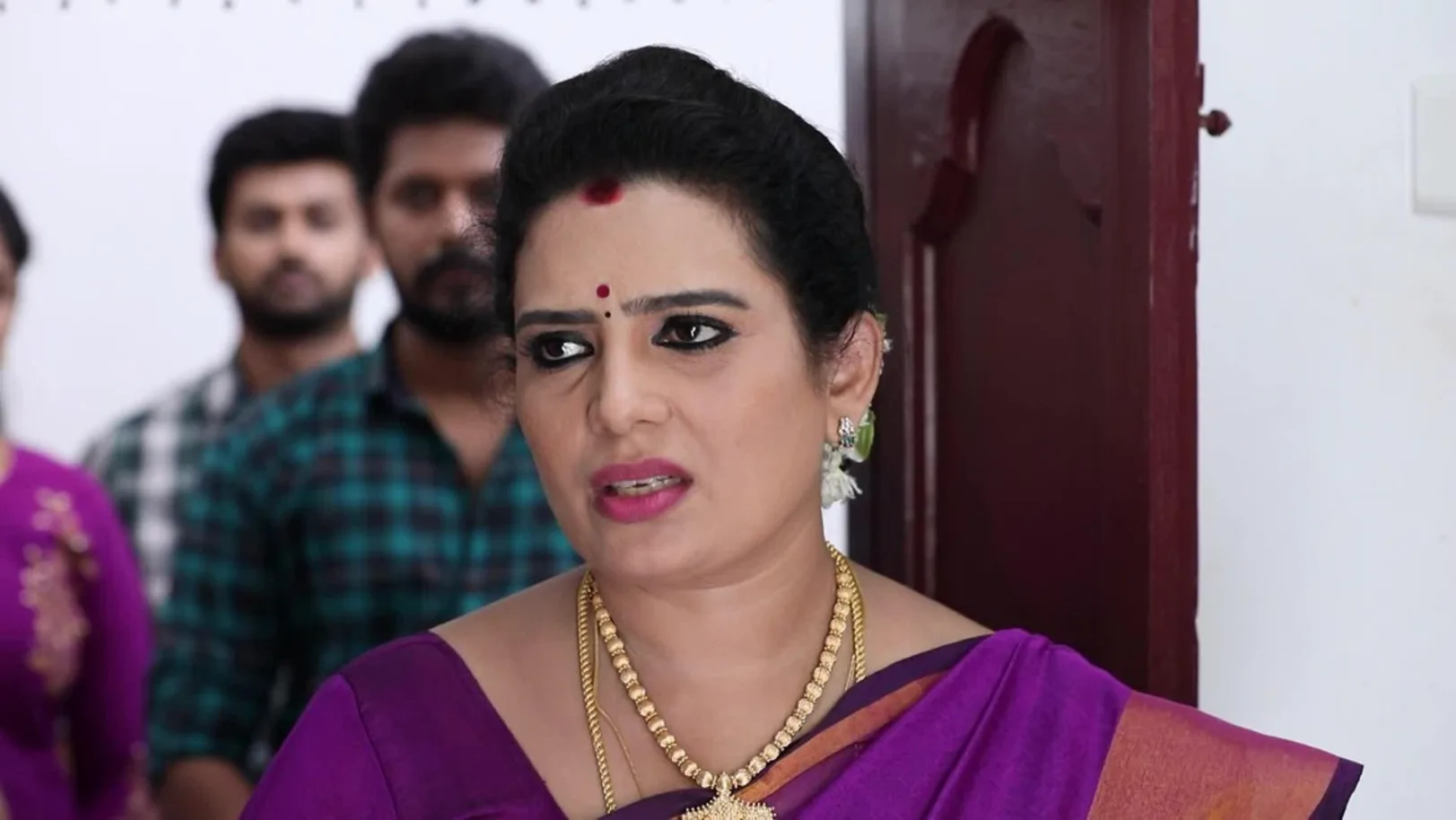 Oru Oorula Oru Rajakumari - (Tamil) - March 19, 2019 - Webisode - Zee Tamil 19th March 2019 Webisode