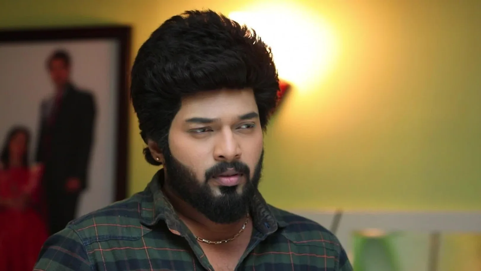 Aadithya tells the truth to Pattamma - Sembaruthi Highlights 