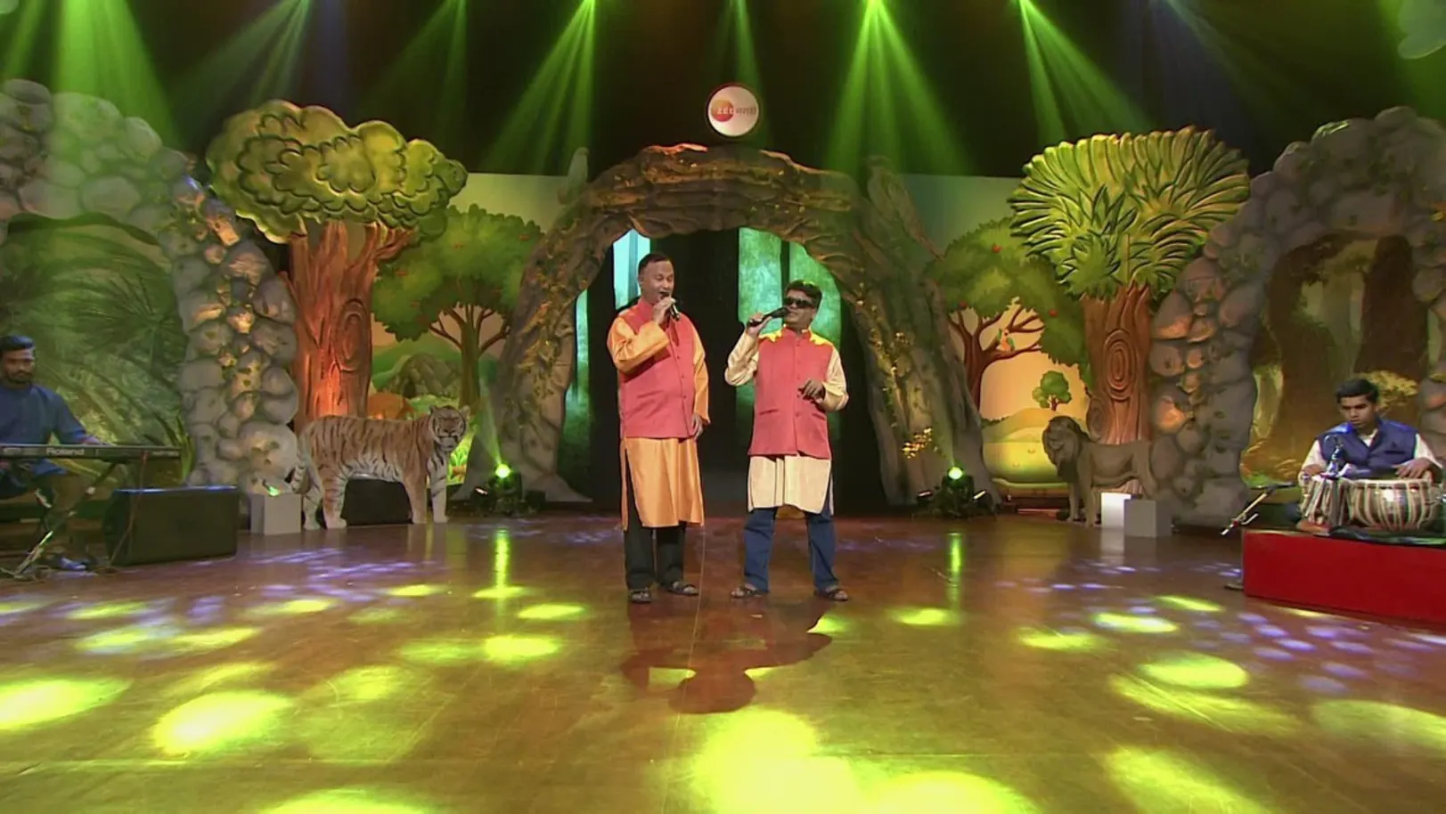 Suhas and Pradip’s captivating performance - Khali Doka Var Pay 2019 Highlights 