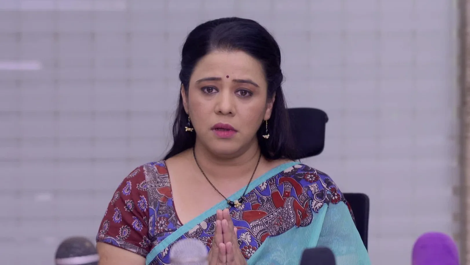 Radhika gets emotional – Mazhya Navryachi Bayko Highlights 