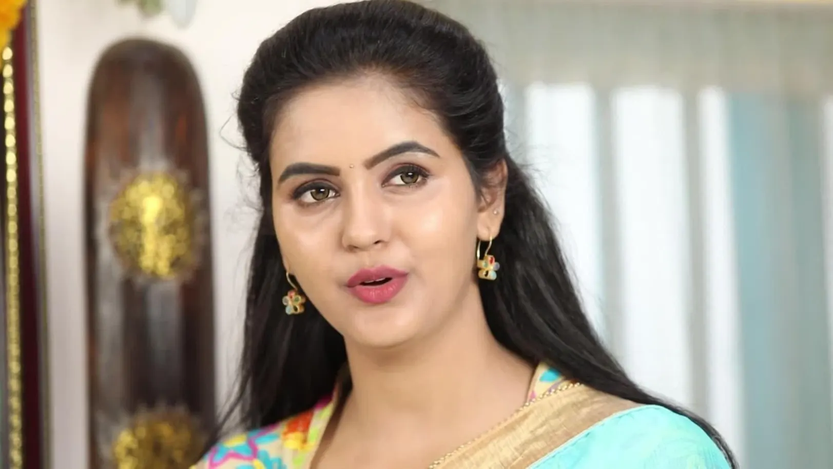 Swetha tells Mutharasan that a special puja needs to be done - Yaaradi Nee Mohini Highlights 