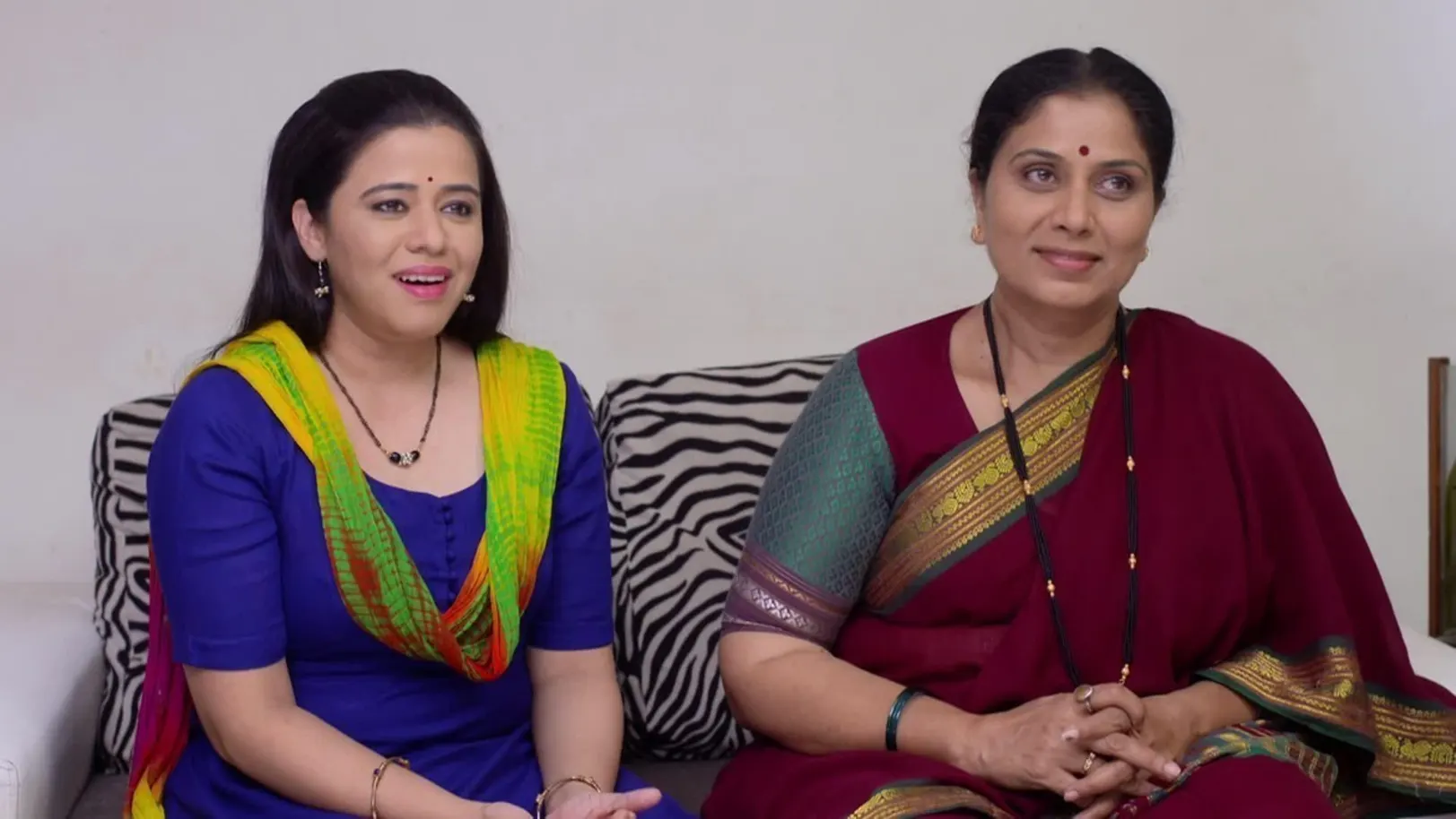 Soumitra to Propose to Radhika - Mazhya Navryachi Bayko Episode 929